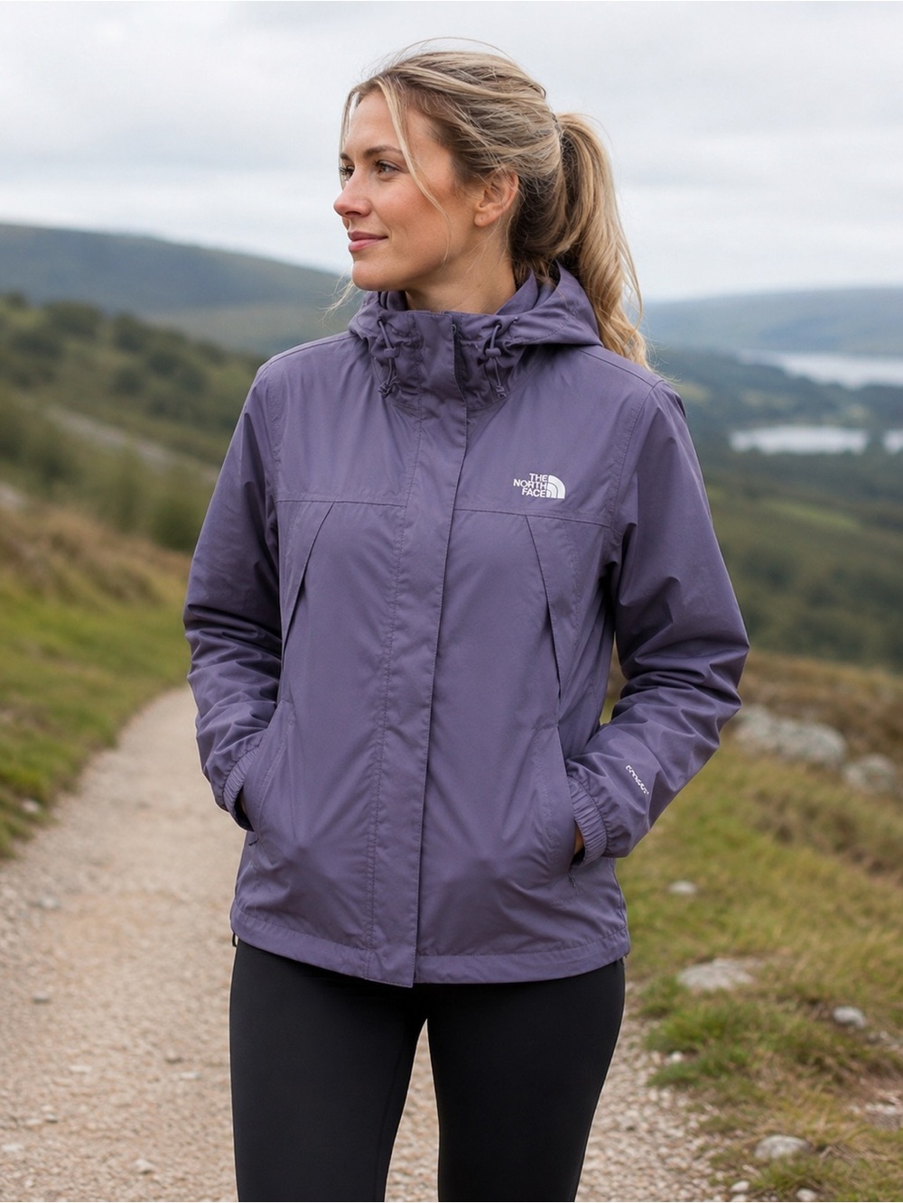 The North Face Women’s Rain Jacket XS Purple Lightweight Hooded